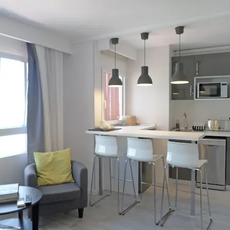 Rambla Versatile Apartment